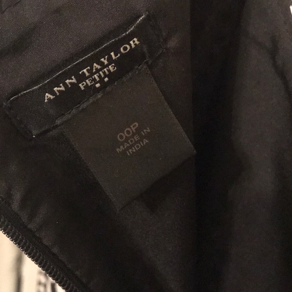 Ann Taylor Petite knee-length, sleeveless dress - Picture 8 of 8